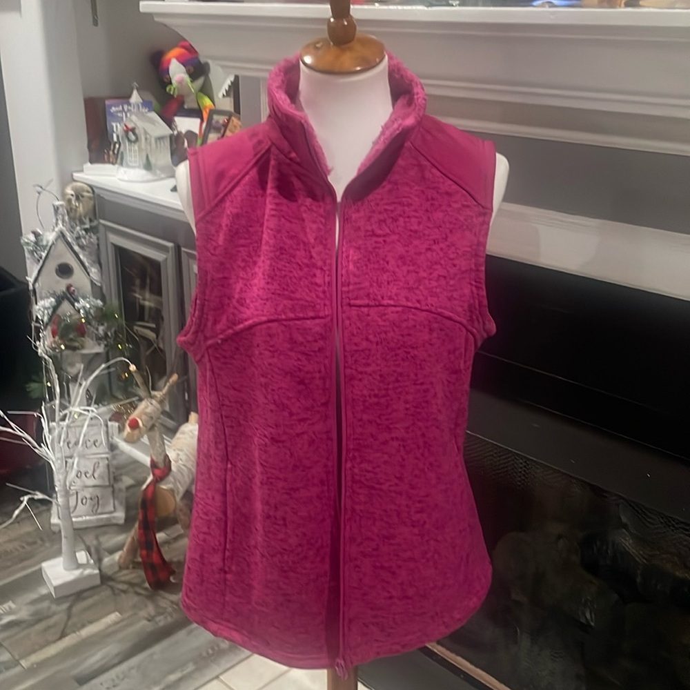 Pretty in pink🩷vest!